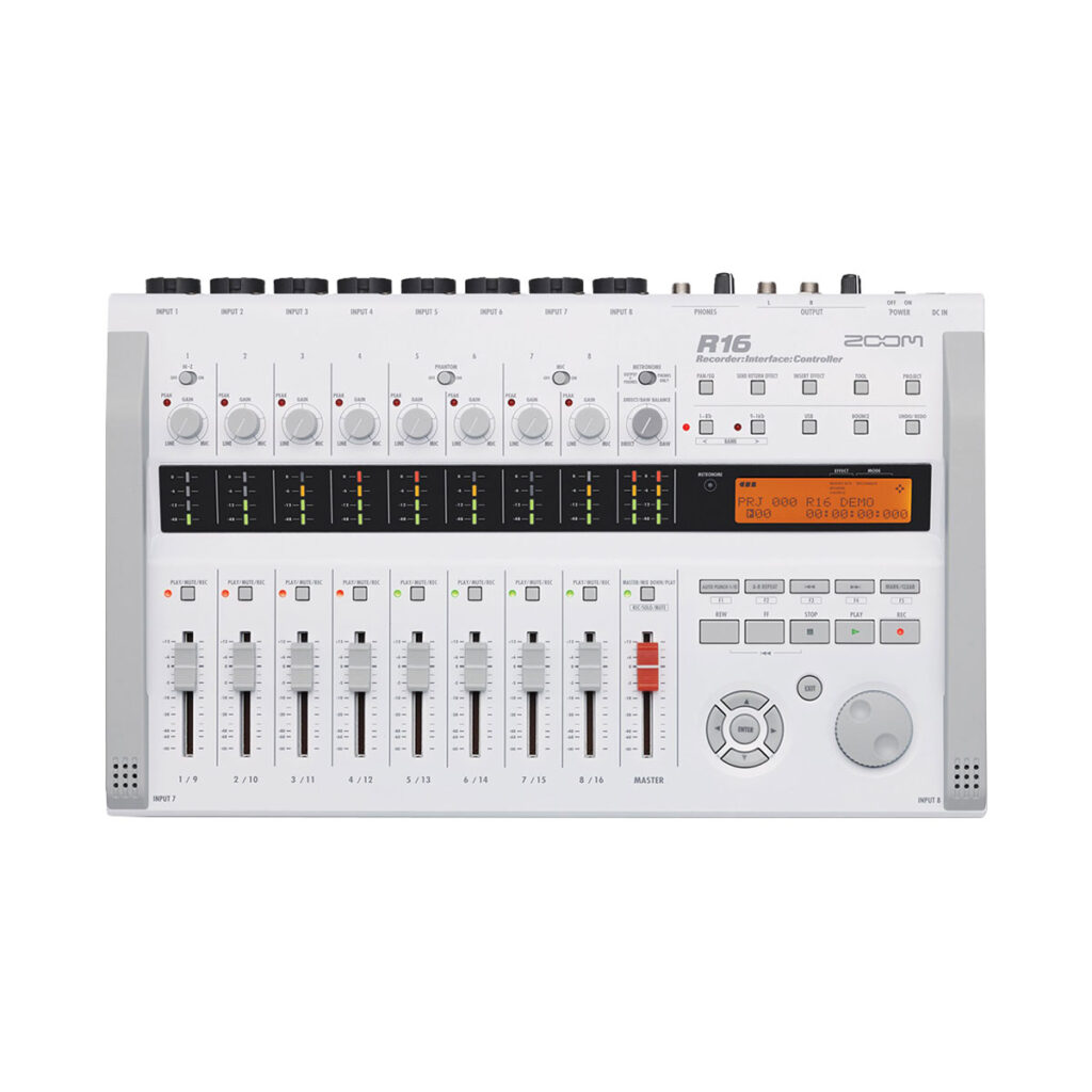Zoom R16 Recorder / Interface / Controller - Mozart Chahine